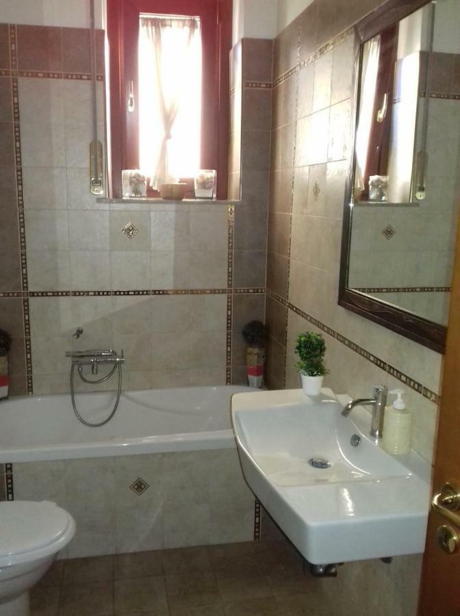 Bed and Breakfast Casa Family & Friends Salerno Exterior foto